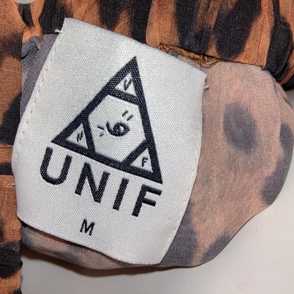 UNIF GET IT LEOPARD PRINT HI LO SKIRT - Picture 3 of 11